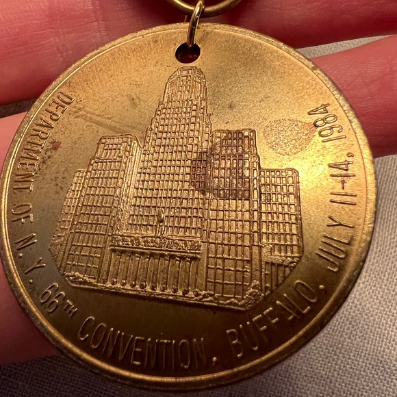 Vintage medal American Legion Dept. NY 66th convention Buffalo 1984 brass - Picture 3 of 6